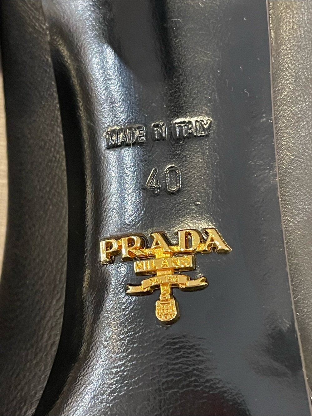 Prada black leather almond toe heels size 40 patent platform and heels luxury - Picture 6 of 11